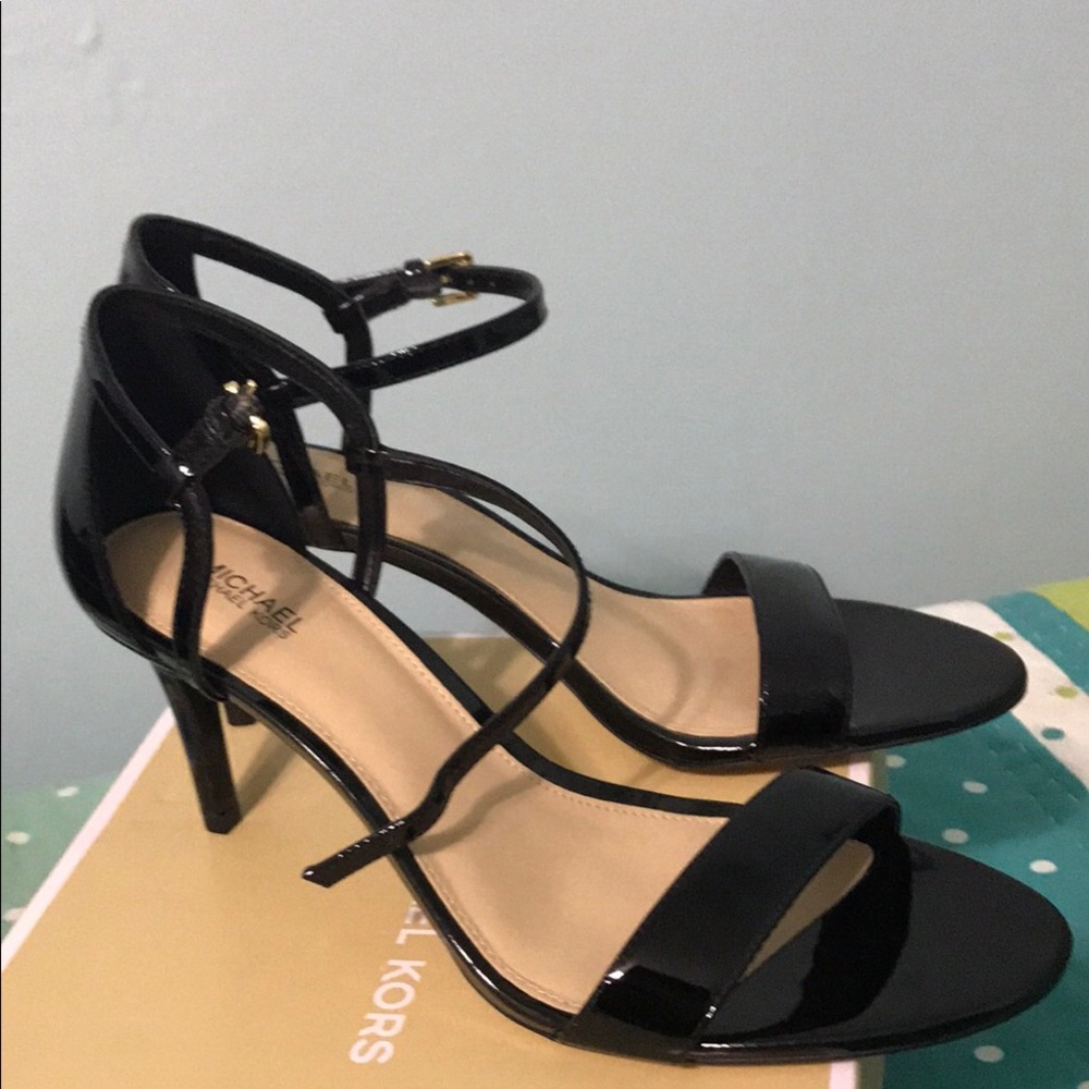 New Michael Kors Patent Leather heels